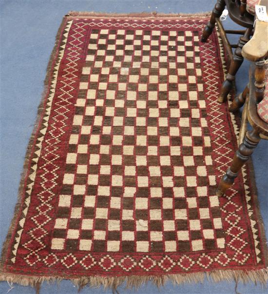 A Turkish rug 175 x 105cm